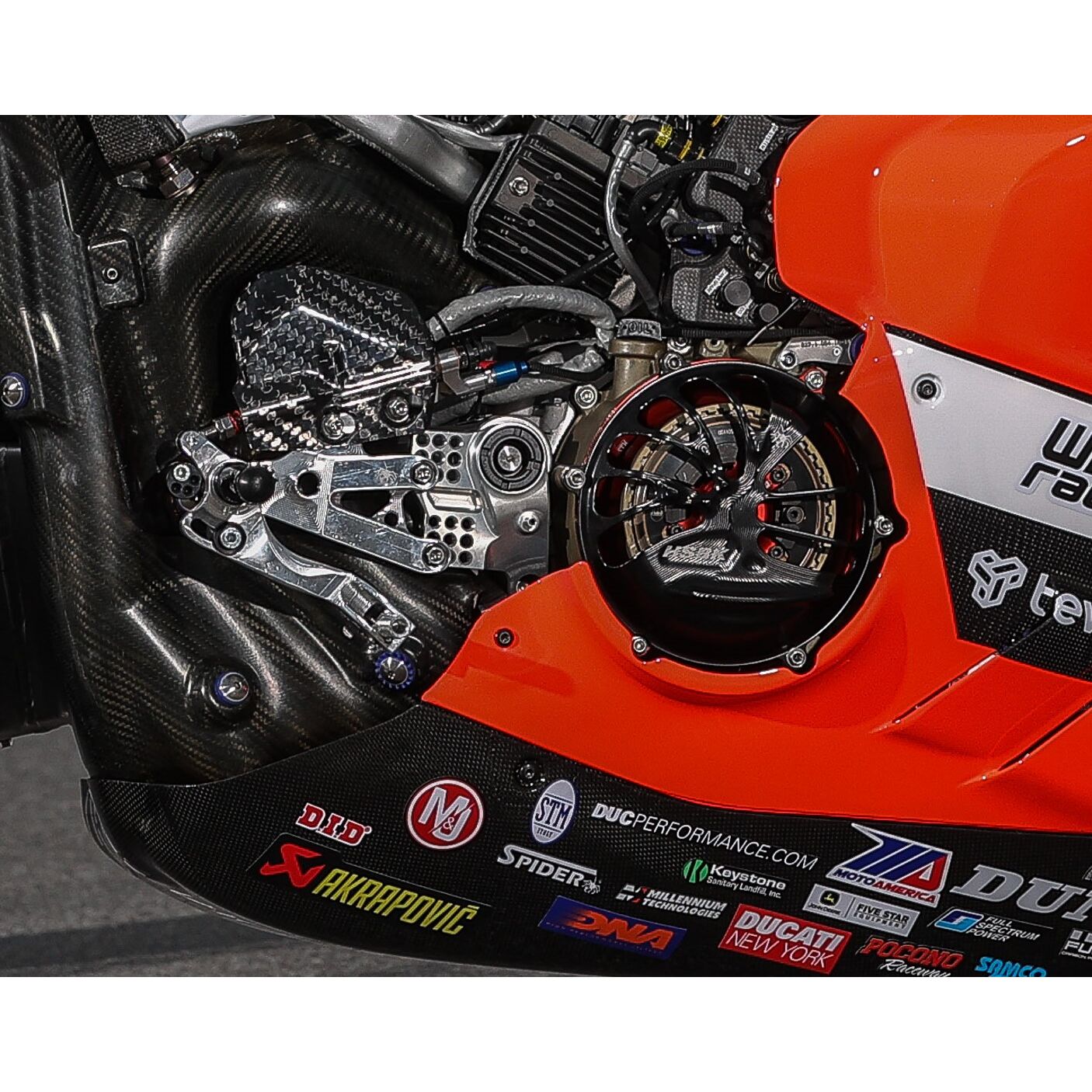 Parts Ducati V4 Brake / Clutch / Controls Pegs / Rearsets