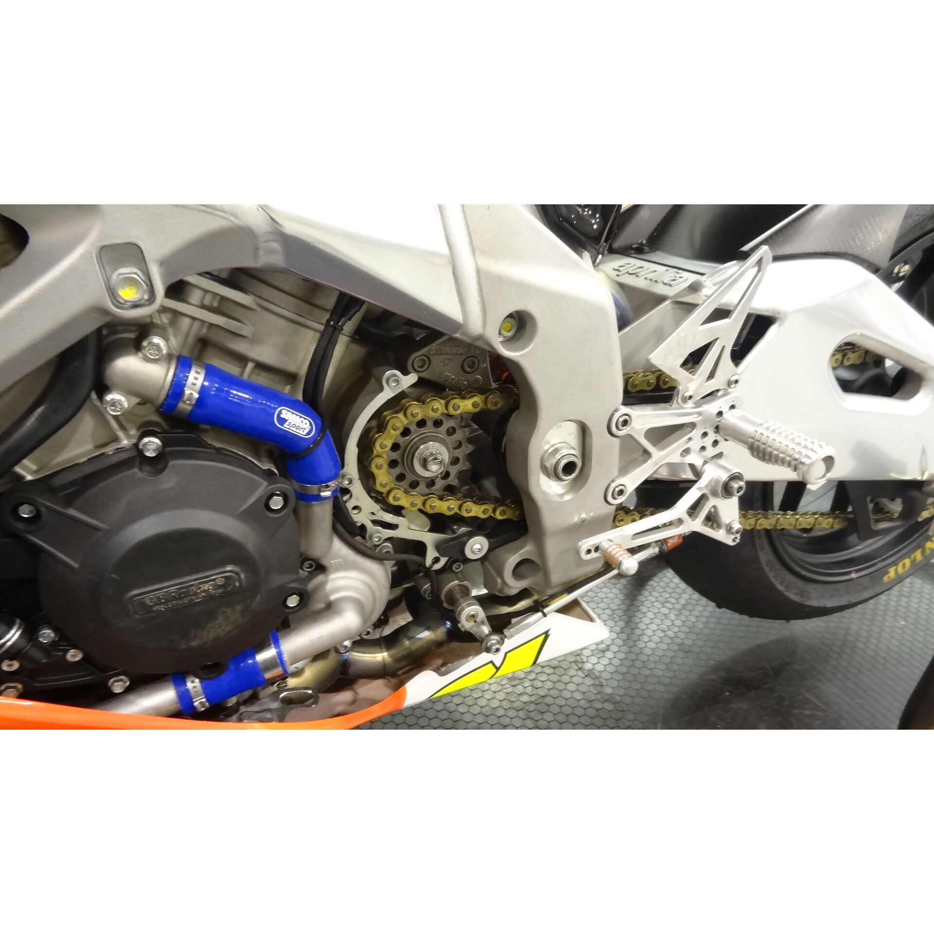 Aprilia rsv4 deals performance parts
