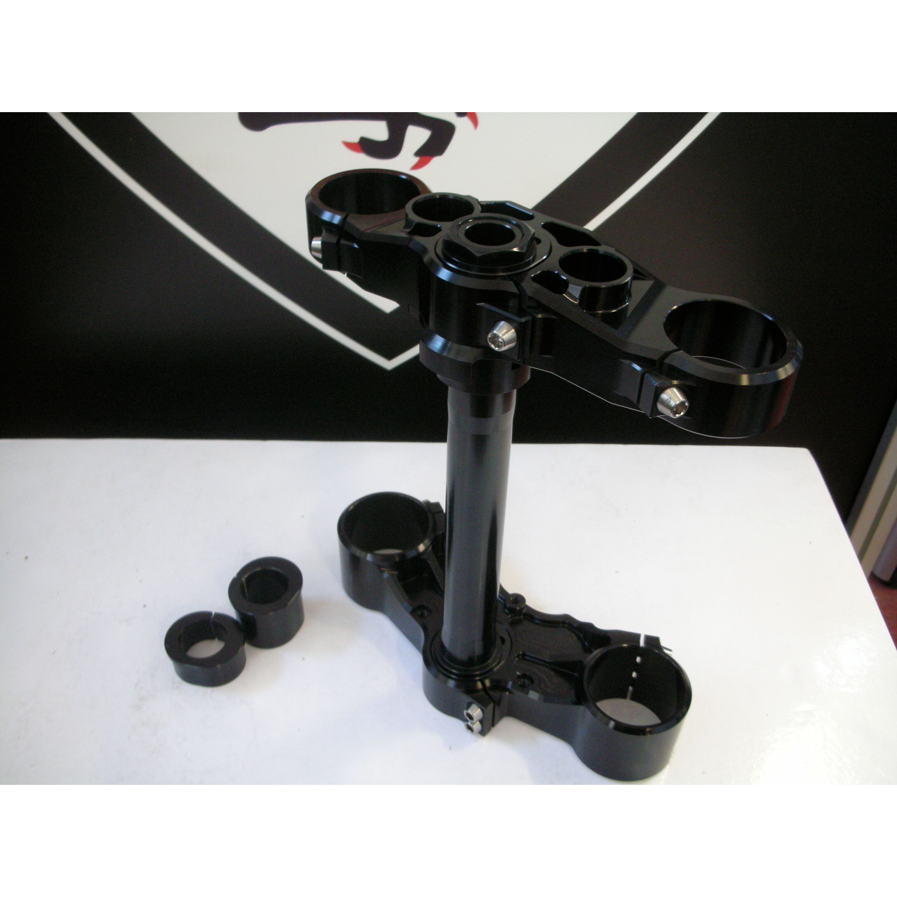 Parts Ducati Hypermotard 796 / 1100 Suspension Triple