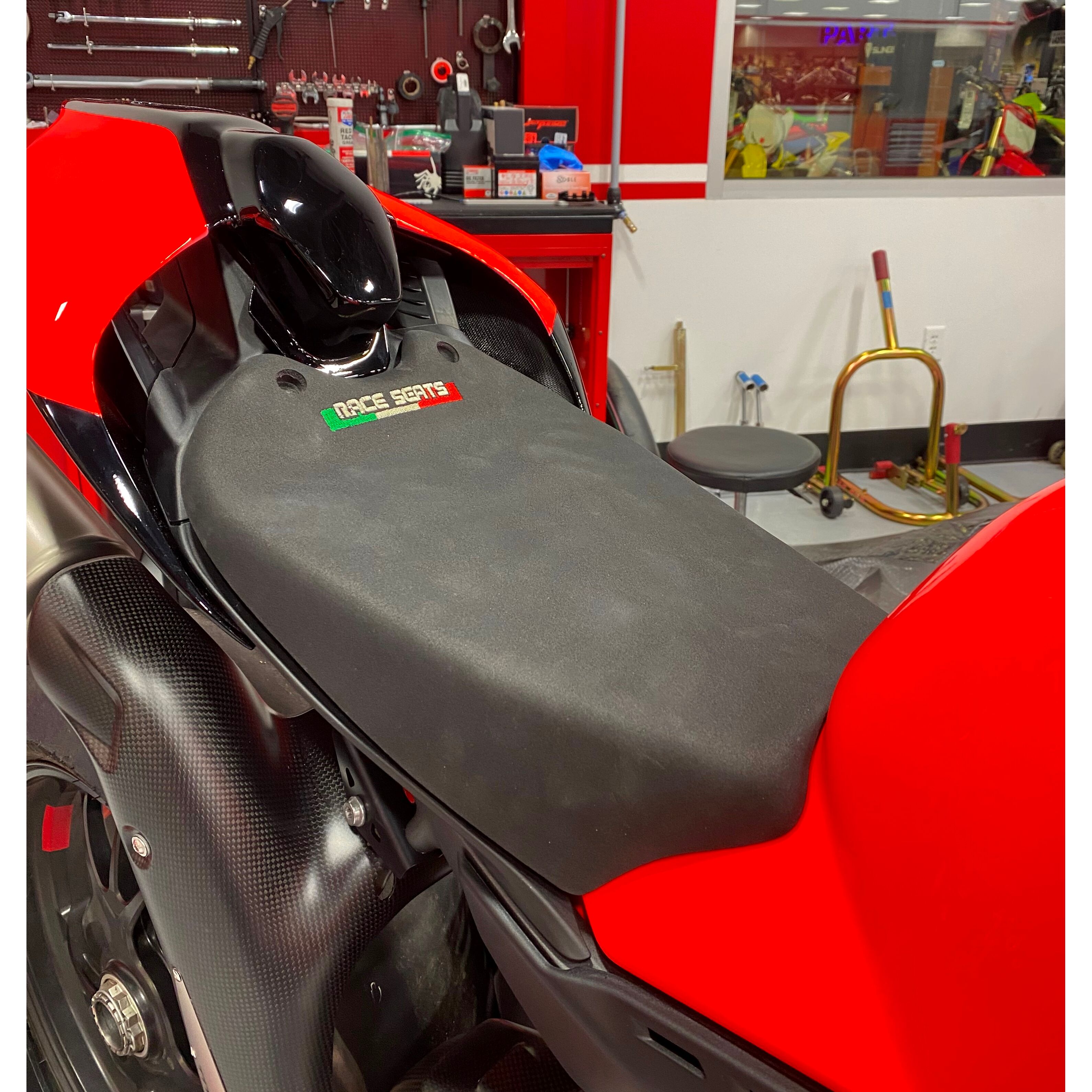 Home Parts Ducati V4 18 24 Seats RaceSeats Ducati V4 V4S V4R Panigale Competition Carbon Base Seat 2018